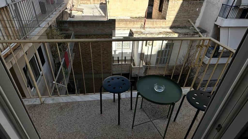 Minimal Apartment Next To The Center Athens Exterior photo
